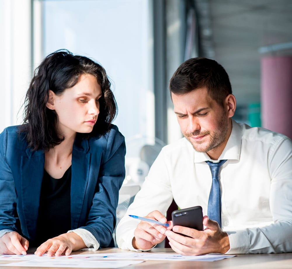 Executive Leadership Consulting vs Traditional Recruitment