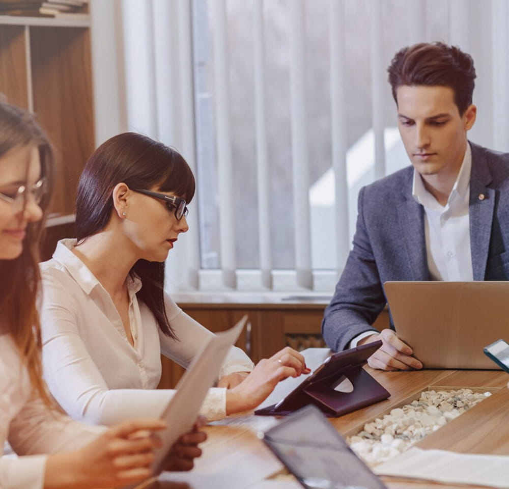 Professional Services Headhunter vs Recruitment Agencies